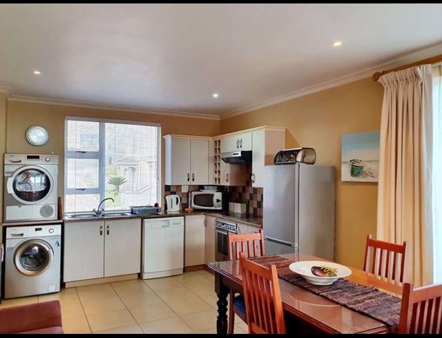2 BEDROOM APARTMENT FOR SALE IN PINNACLE POINT GOLF ESTATE
